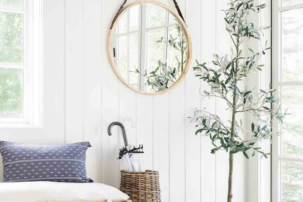 How to Decorate Your Home While On A Budget